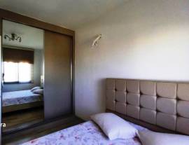 Полностью меблированная красивая 2-комнатная квартира в центре Кирении